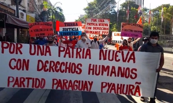 Organizaciones marchan por los Derechos Humanos y contra el stronismo