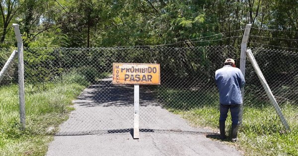 La Nación / Un sector del parque Guasu fue clausurado por desmoronamiento