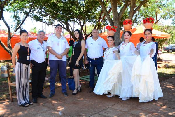 Feria comunitaria en el barrio Pablo Rojas