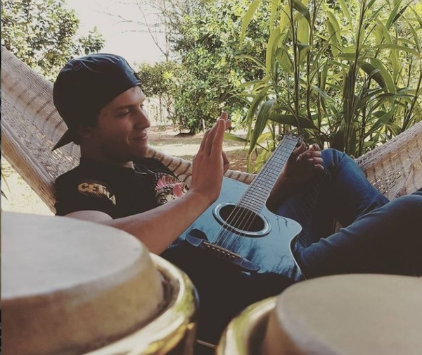 Canción paraguaya que ironiza sobre las modelos será lanzada en Argentina