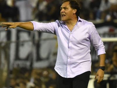 Chito ve la parte llena del vaso