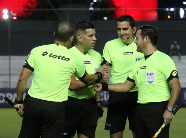 Árbitros de la fecha 10 del Clausura 2020