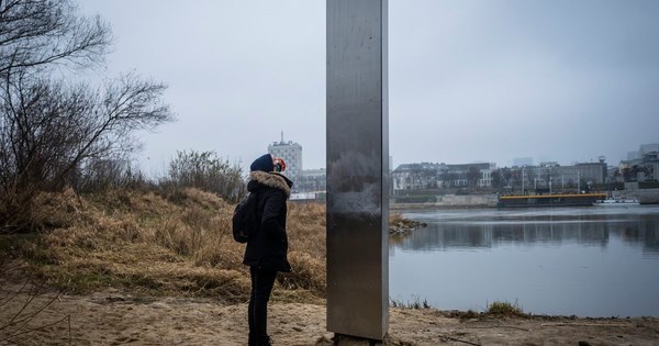 La Nación / Saga de monolitos misteriosos sigue en Polonia