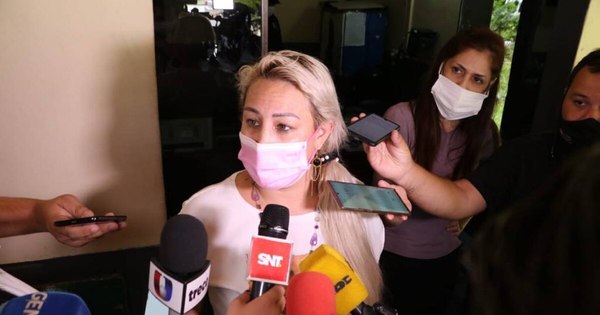 La Nación / Ordenan detención e imputan a mujer que estaba desaparecida