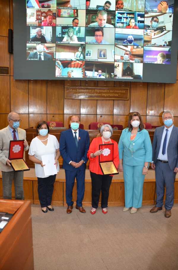 Senado declara de interés nacional el Centenario de Nacimiento de Branislava Susnik » Ñanduti