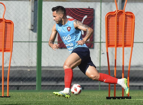 Cerro, con movidas para recibir al Rayadito