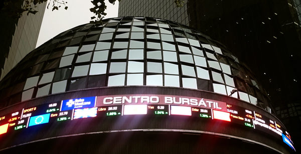 La bolsa mexicana gana 1,83 % pese a nerviosismo internacional - MarketData