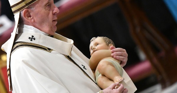 La Nación / Vaticano adelantará dos horas la misa de Navidad