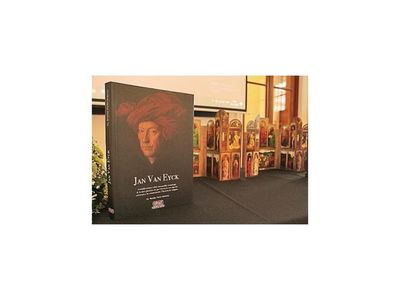 Rector de la UPAP presenta el libro Jan Van Eyck