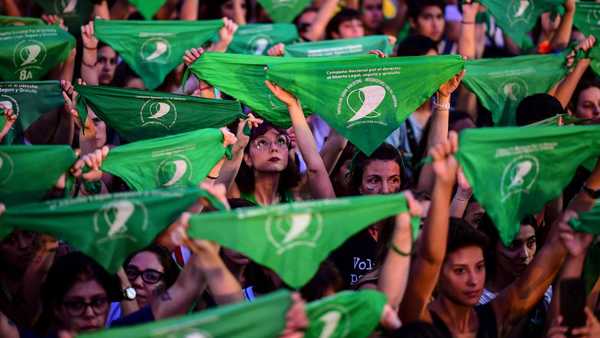 Media sanción a la legalización del aborto en Argentina - Megacadena — Últimas Noticias de Paraguay