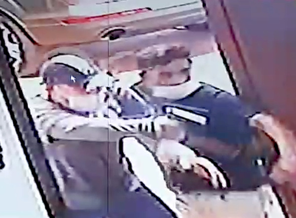 Comerciante es baleado en la cabeza durante violento intento de asalto