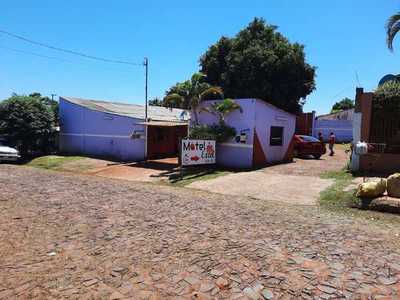 Desconocido violó a una mujer a punta de cuchillo en un motel