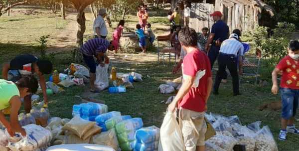 Caazapá: Entregan alimentos a indígenas de Yuty - Noticiero Paraguay