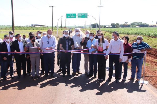 Inauguran asfaltado en Santa Rosa del Monday que conectará con el Corredor de Exportación