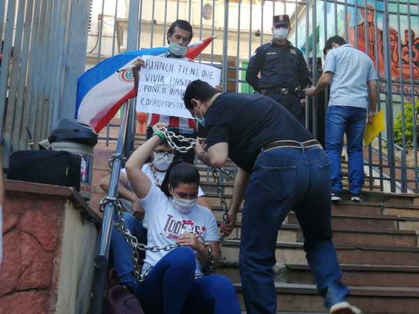 Buzarquis urge respuestas a Mazzoleni y a Abdo en el caso de la pequeña Bianca » Ñanduti
