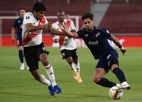 River se aventaja ante Nacional con la participación de Robert Rojas