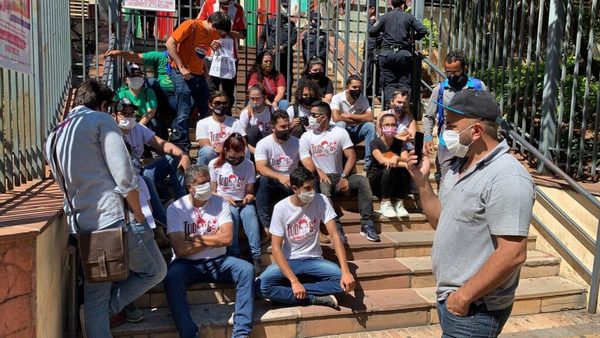 Caso Bianca: Escrachan a titular de Comité de Bioética | OnLivePy