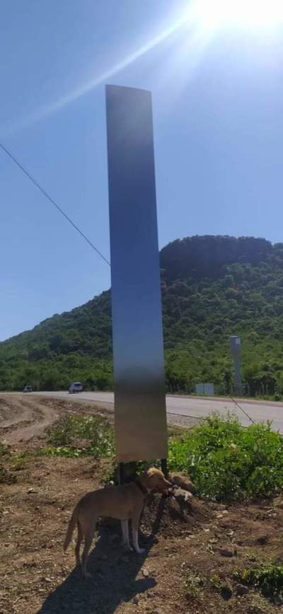 Paraguarí: Aparece misterioso monolito