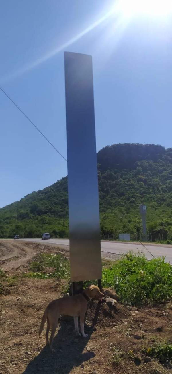 Paraguarí: Aparece misterioso monolito