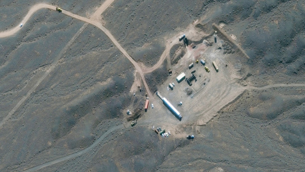 Irán traslada una instalación nuclear clave al interior de una montaña, según imágenes satelitales » Ñanduti