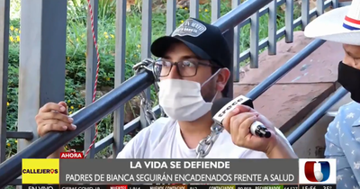 Padres de Bianca seguirán encadenados