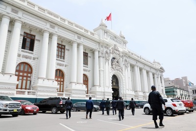 El Congreso de Perú recibe demanda del Ejecutivo por retiro de pensiones - MarketData