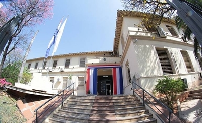 HOY / Ministerio de Salud se compromete a gestionar provisión de Zolgensma y tratamiento de Bianca