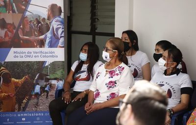 Abren en Medellín el primer mercado de mujeres excombatientes de las FARC - MarketData