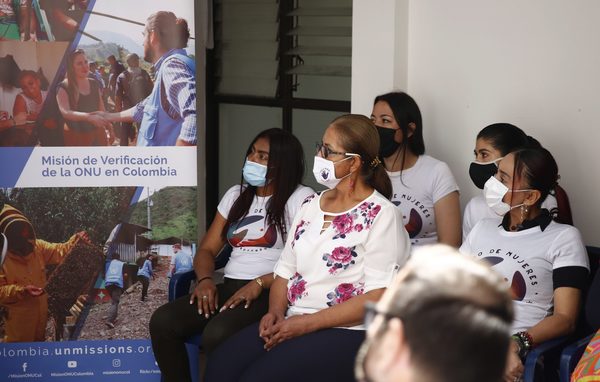Abren en Medellín el primer mercado de mujeres excombatientes de las FARC - MarketData