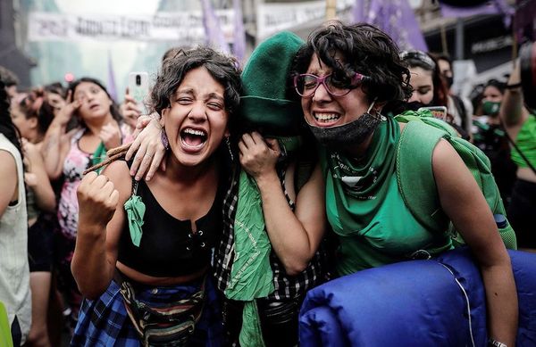 Aprueban legalización del aborto en Argentina - Mundo - ABC Color