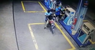 La Nación / Asaltaron una estación de servicios a punta de arma