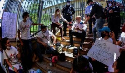 Salud analizará la posibilidad de la compra de medicamento para Bianca