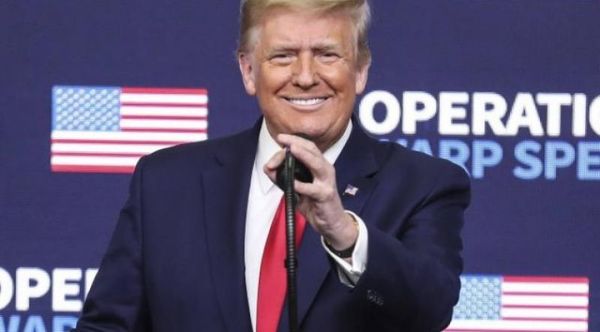Trump anuncia que el primer estadounidense se vacunará en próximas 24 horas