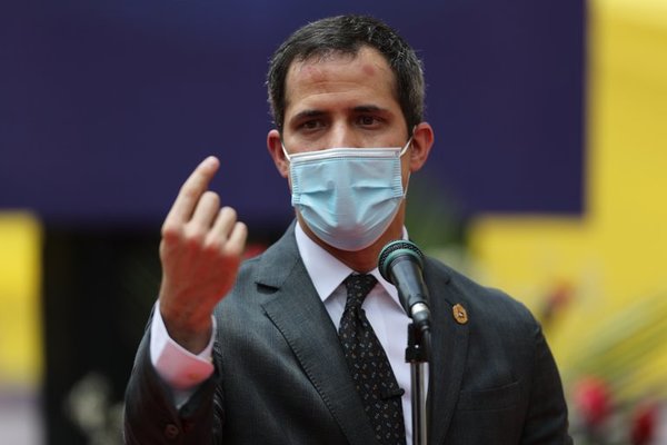 Venezolanos salen a las calles para participar de la consulta popular organizada por Juan Guaidó » Ñanduti