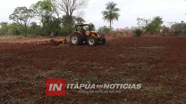 PRODUCTORES RECIBEN SEMILLAS PARA RESIEMBRA EN PIRAPO