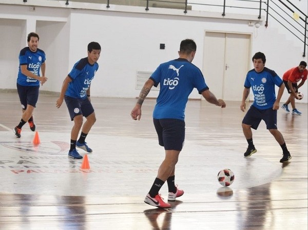 Trabajos tácticos con balones - APF