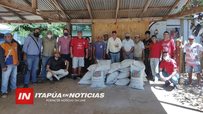 CORRECTIVOS DE SUELO LLEGARON A PRODUCTORES DE ENCARNACIÓN