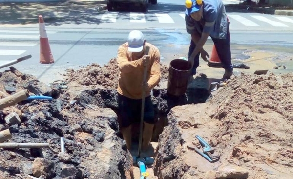 HOY / Essap realiza cambios de tuberías en el interior del país, Asunción y Central