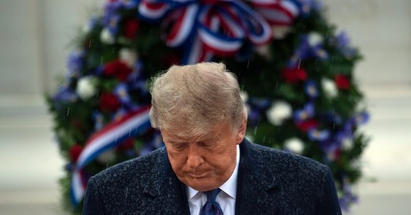 La Nación / Miles de partidarios de Trump siguen convencidos de su victoria