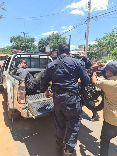 Atrapan a motochorro tras asaltar a contratista de obras en Villa Elisa - Nacionales - ABC Color