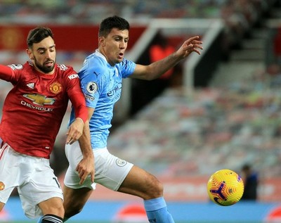 El clásico de Manchester deja un opaco empate