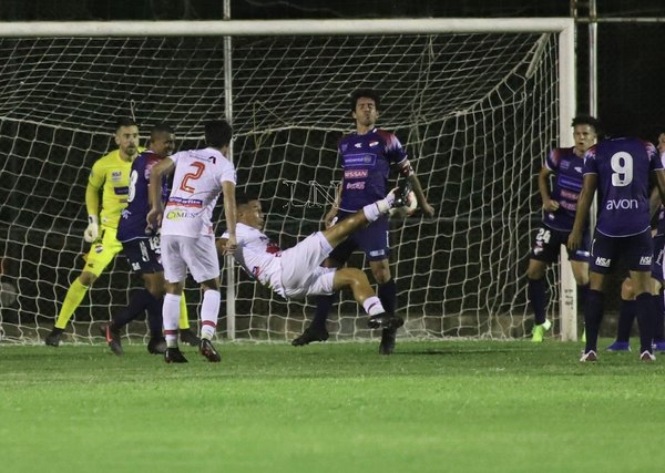 River Plate y Nacional empataron en un partido con final emotivo