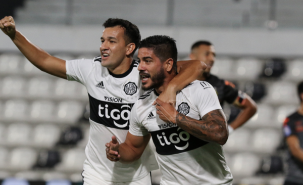 HOY / Recalde hace posiblemente el mejor gol de la temporada