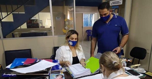La Nación / Convencionales podrían autoconvocarse si Efraín no llama a extraordinaria