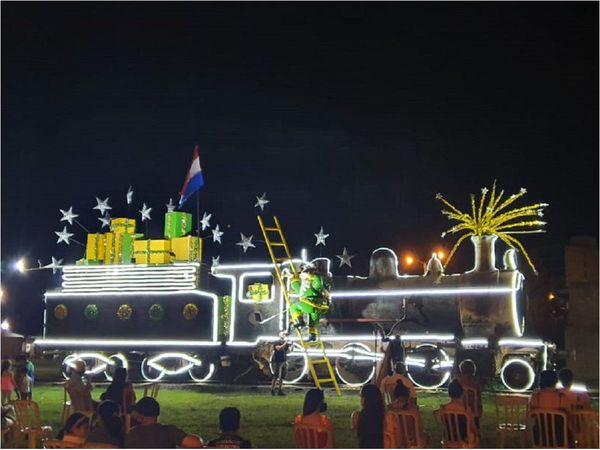 Encarnación resplandece el espíritu navideño con ornamentación de locomotora