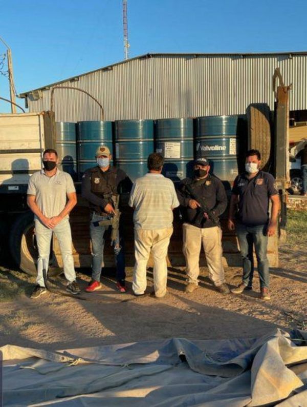 Cocaína made in Paraguay: cae 16 mil litros de químico para producir y allanan laboratorio del narco Toma’i