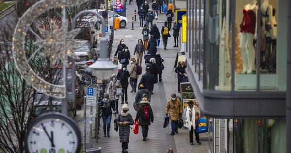 La Nación / COVID-19: Alemania decreta un confinamiento parcial
