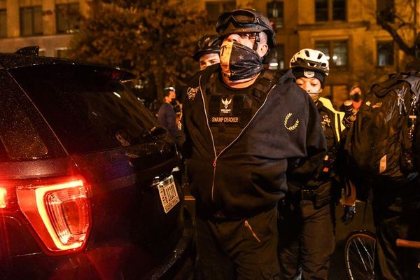 Cuatro apuñalados en choques violentos tras marcha pro-Trump en Washington - Mundo - ABC Color