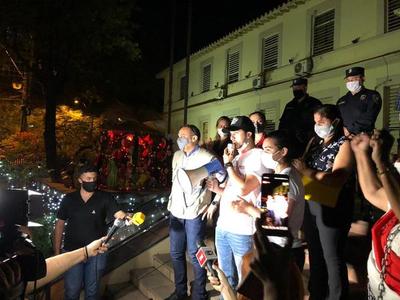 Caso Bianca: Gobierno asumió el compromiso de realizar las gestiones para el ingreso del medicamento - El Trueno