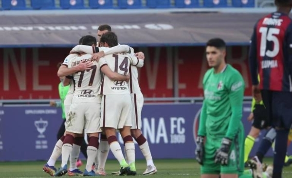 HOY / Roma vapulea al Bologna de Federico Santander